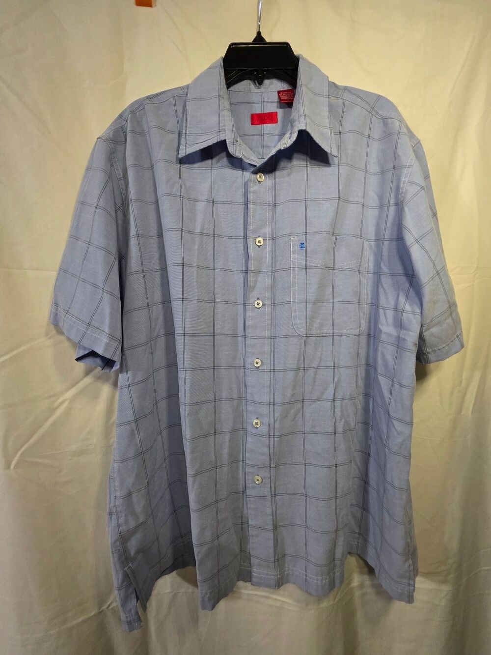 IZOD Saltwater Men L Short Sleeve Button Up Shirt Light Blue Plaid